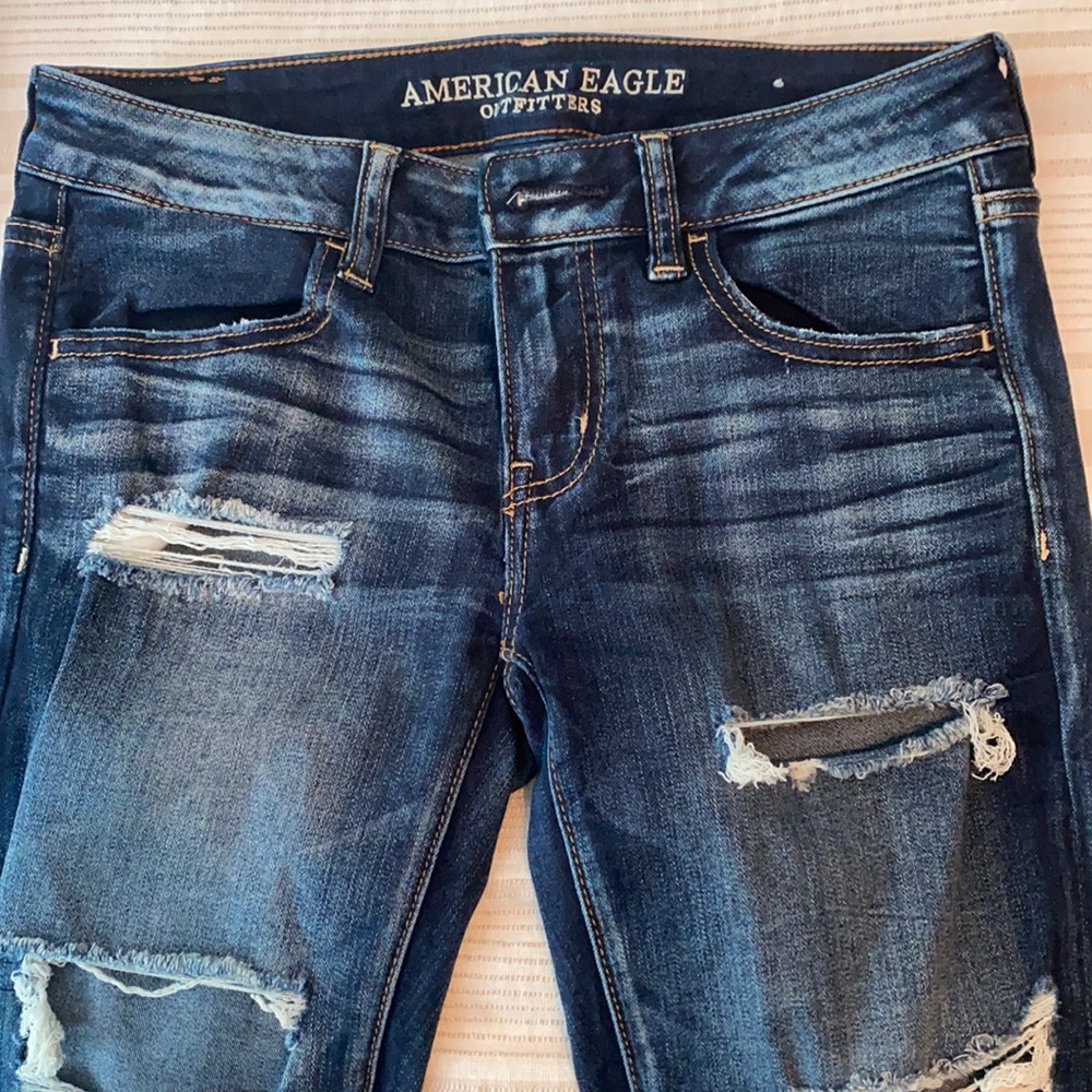 American eagle ripped skinny jeans